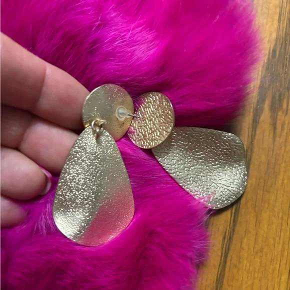 Earrings - Picture 2 of 6